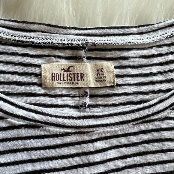 Hollister Womens T-Shirt White Black Stripe Short Sleeve Scoop Neck Ruffles XS - Picture 6 of 6